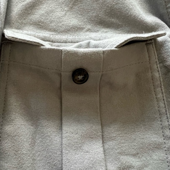 Men’s Large Light Gray Button Down Guide Gear Shirt - Picture 7 of 9